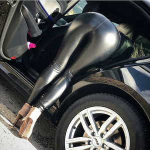 Calça de Couro Aveludada