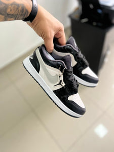 Air Jordan Low