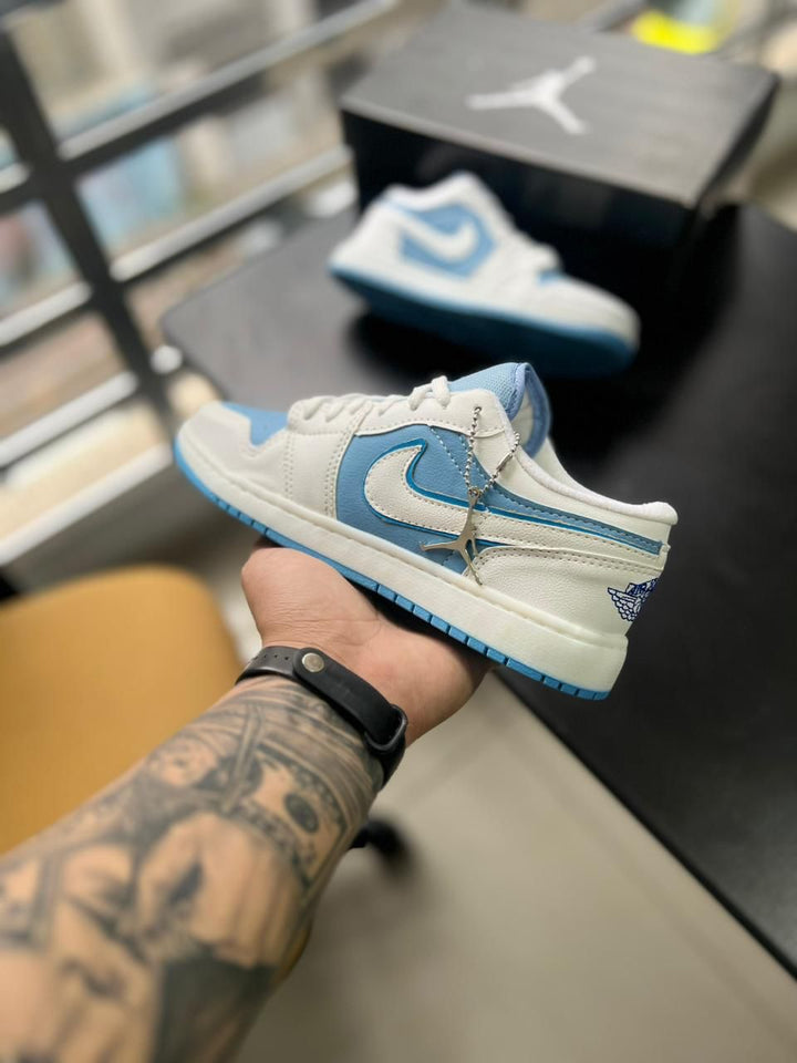 Air Jordan Low