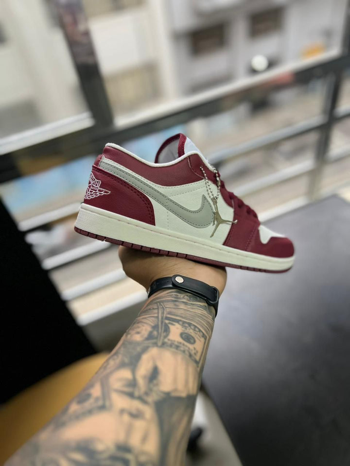 Air Jordan Low